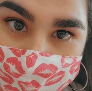 Meet your Posher, Noemi